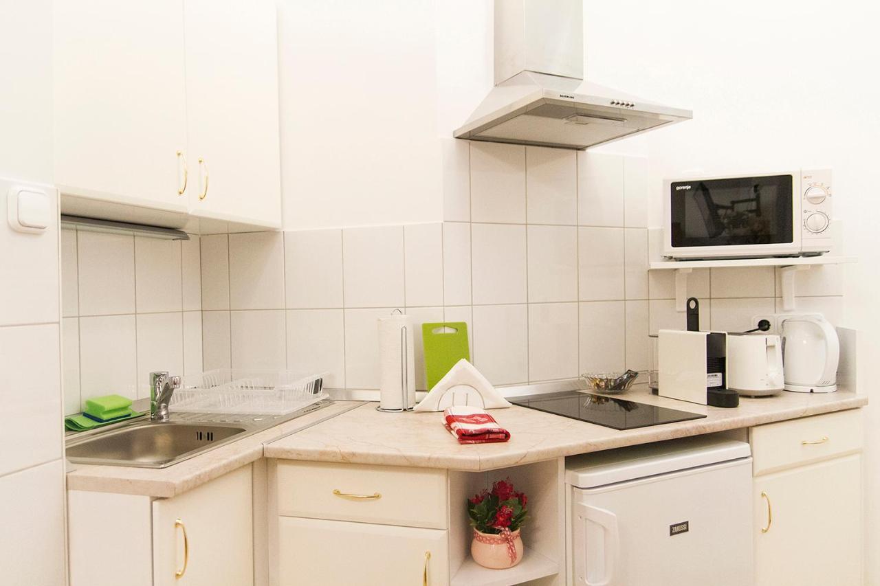 Appartamento Authentic Akacfa *
